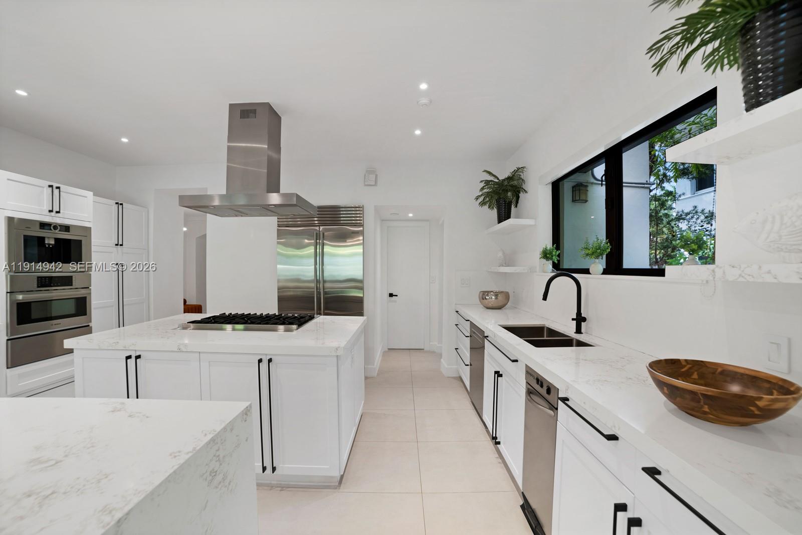 LA GORCE GOLF SUB - Residential