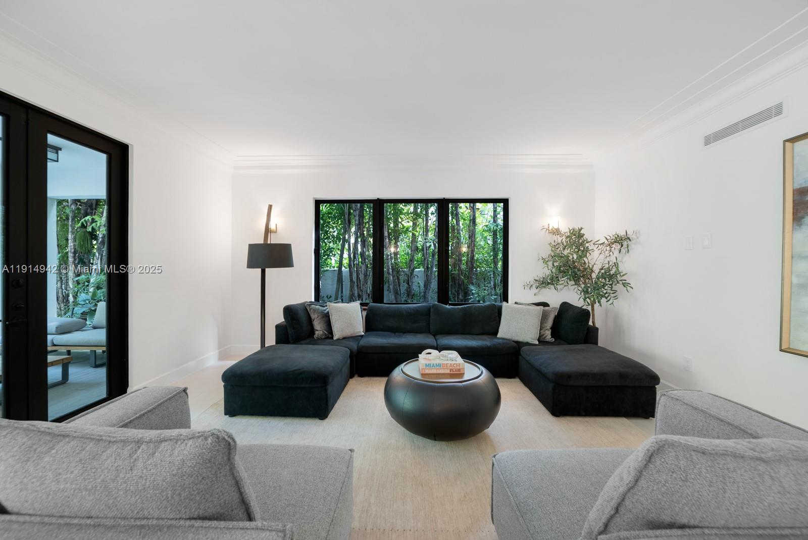 LA GORCE GOLF SUB - Residential