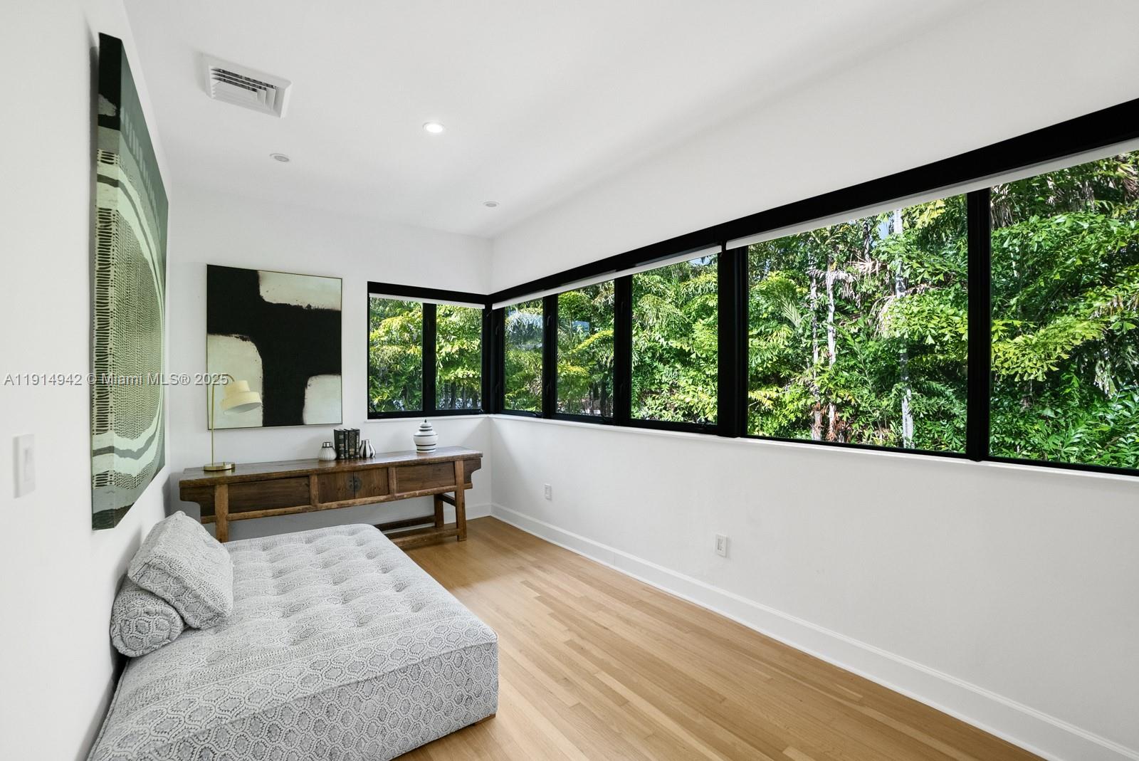 LA GORCE GOLF SUB - Residential