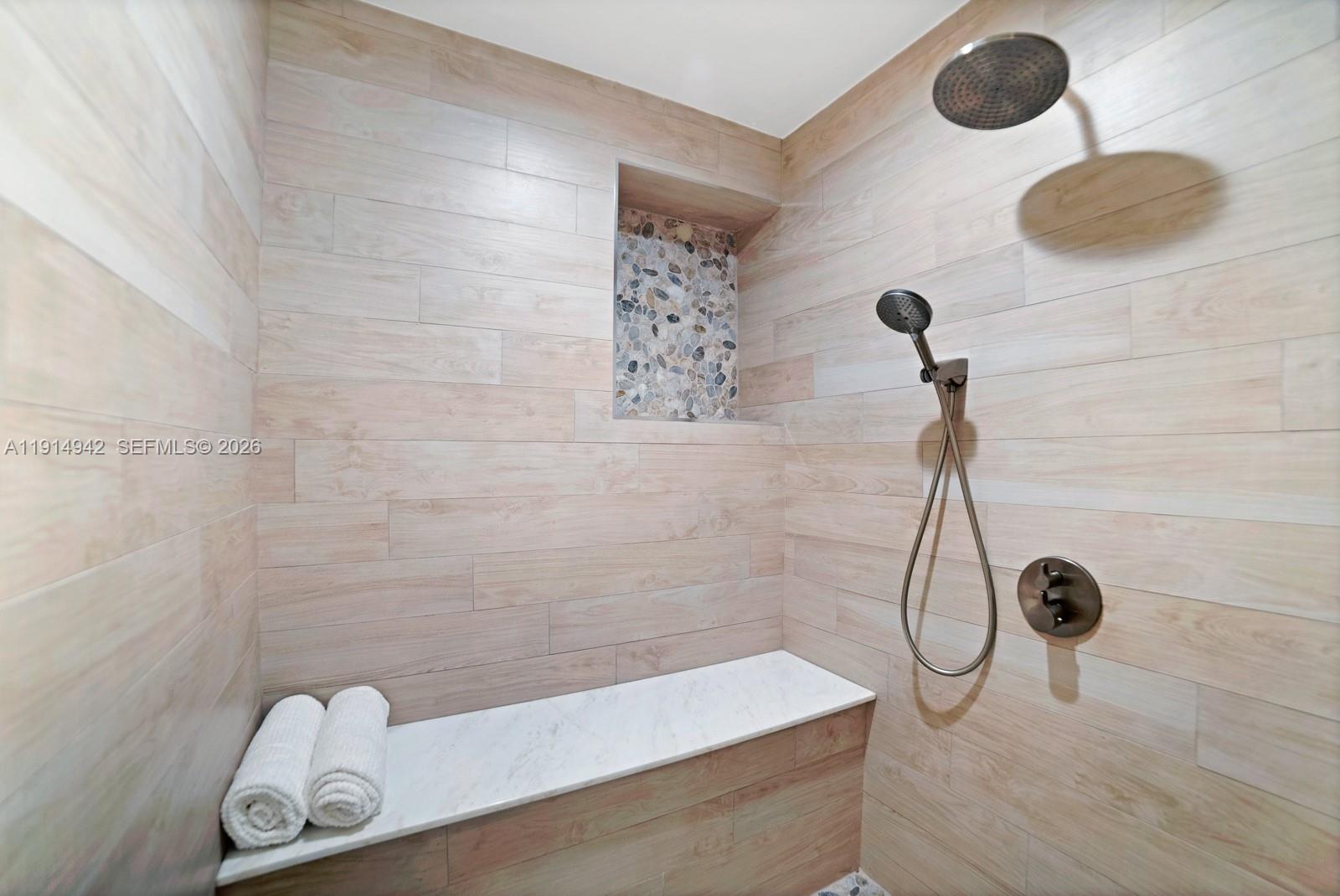 LA GORCE GOLF SUB - Residential