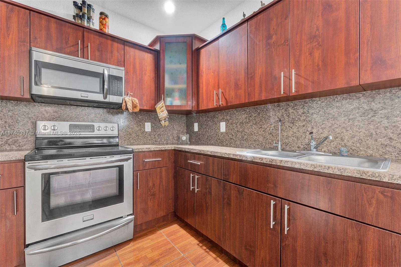 EVERGLADES AVE HEIGHTS AD - Residential