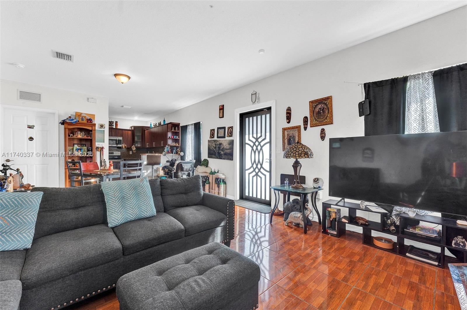 EVERGLADES AVE HEIGHTS AD - Residential