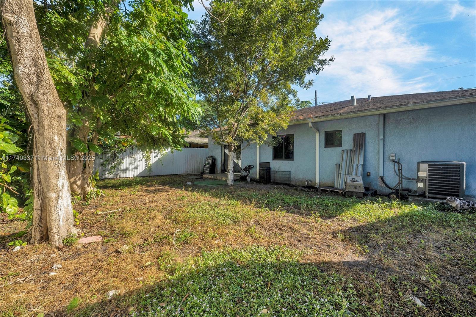 EVERGLADES AVE HEIGHTS AD - Residential