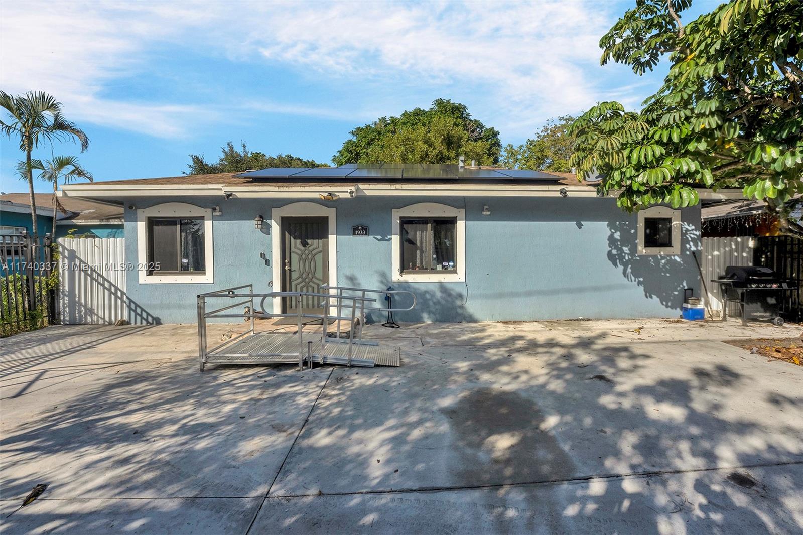 EVERGLADES AVE HEIGHTS AD - Residential