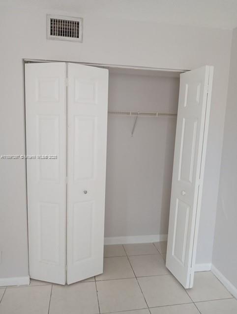 VILLAS AT CIRCLES EDGE CO - Residential