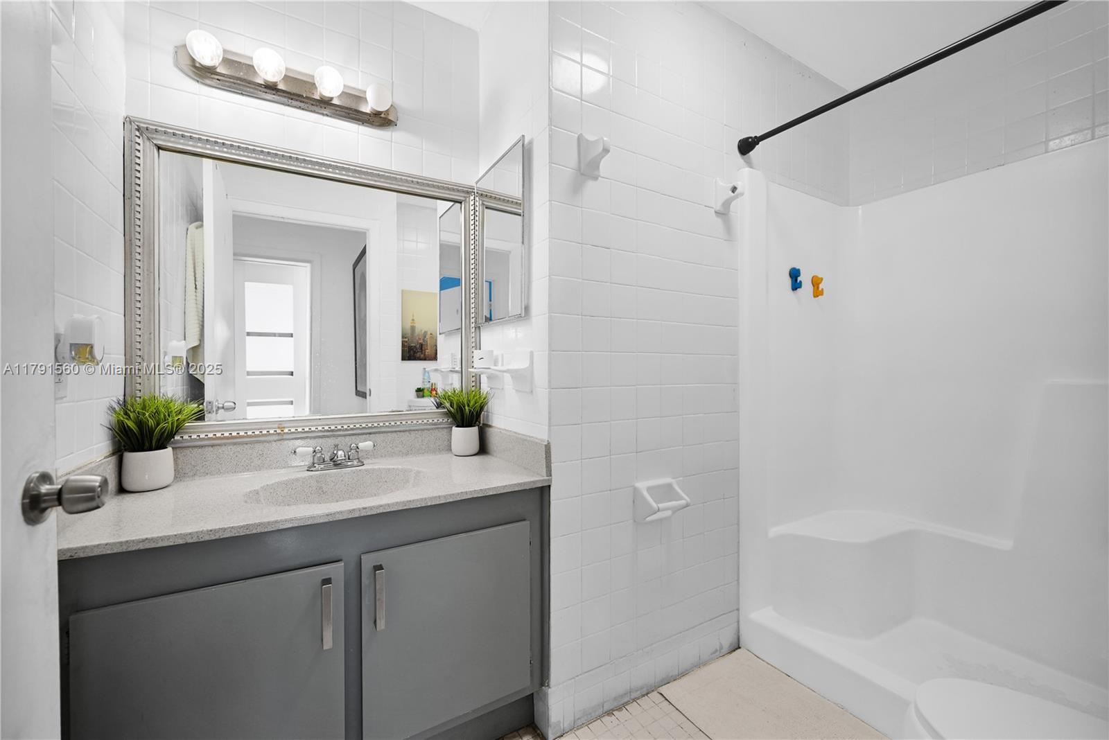 MISTY LAKE CONDO - Residential