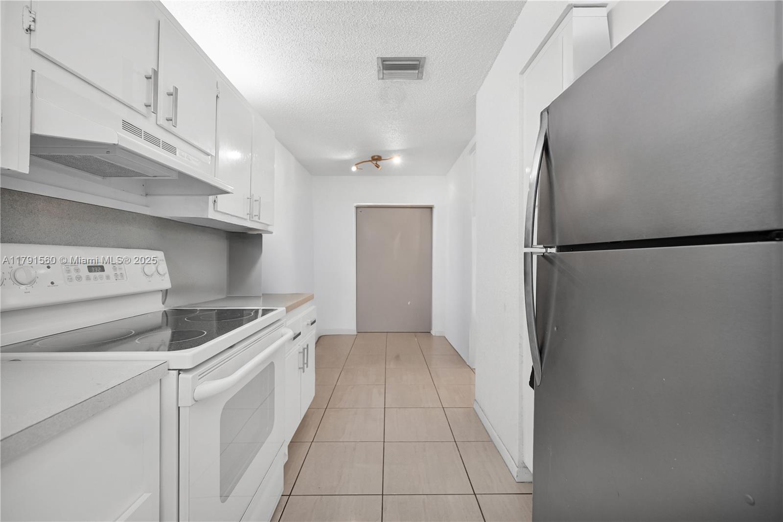 MISTY LAKE CONDO - Residential