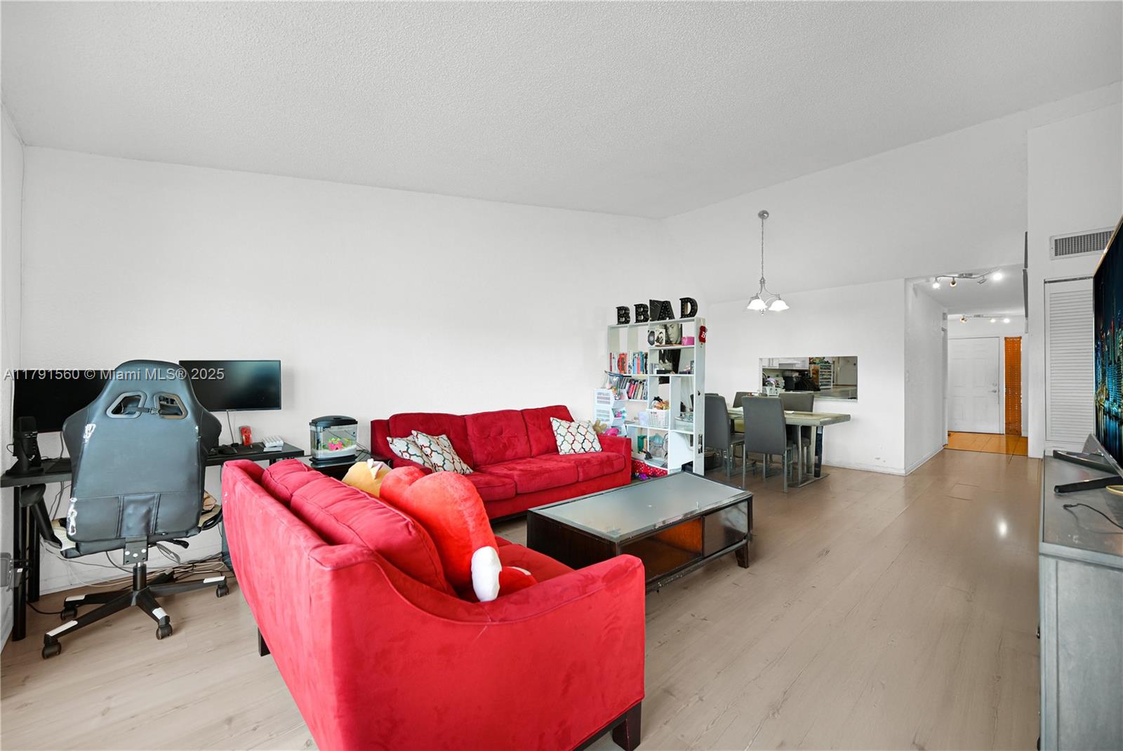 MISTY LAKE CONDO - Residential