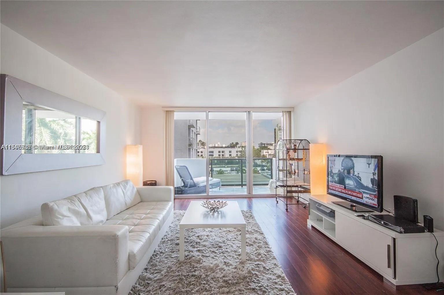 1200 West Ave 317