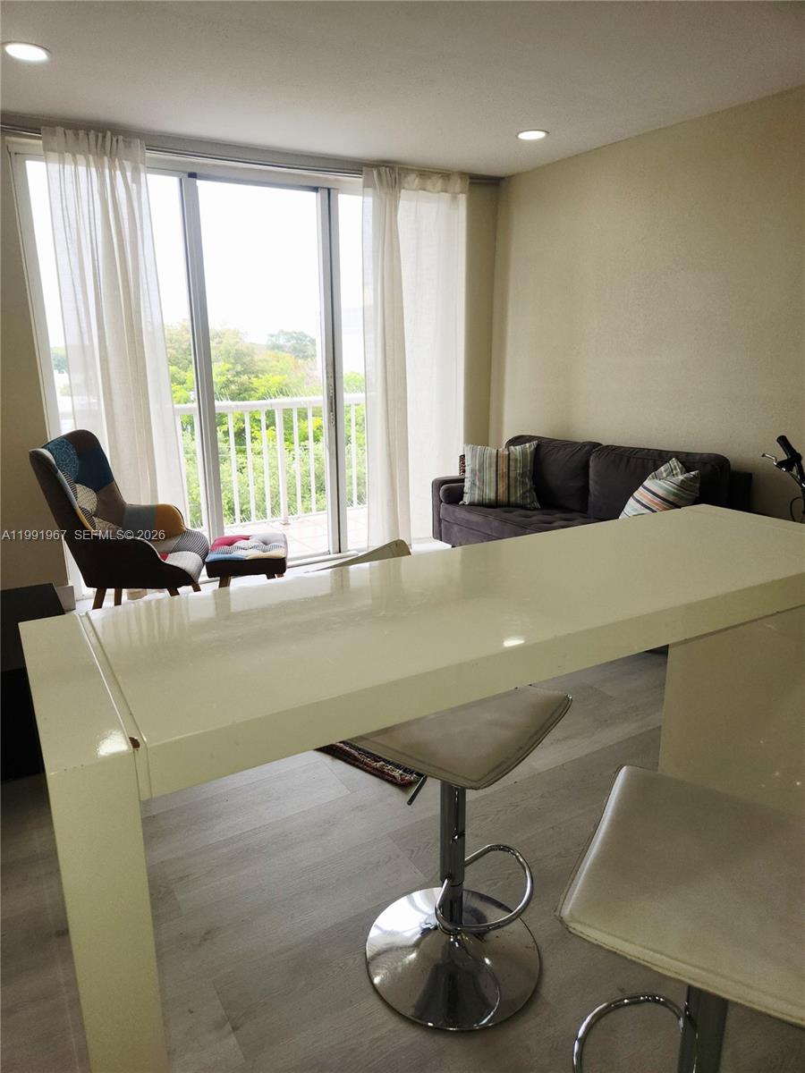 CORDOBA CONDO - Residential Lease