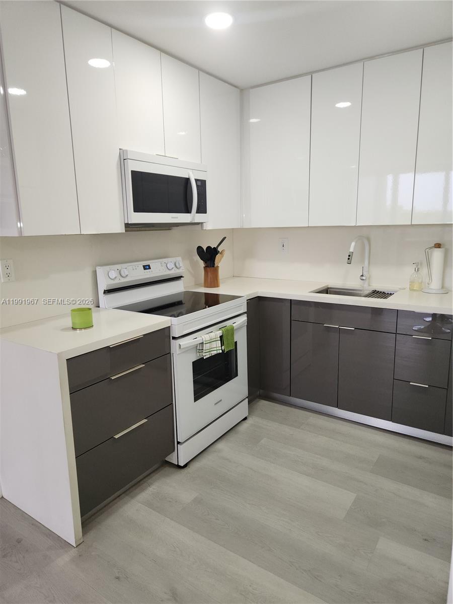 CORDOBA CONDO - Residential Lease