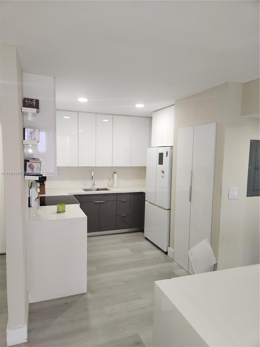 CORDOBA CONDO - Residential Lease