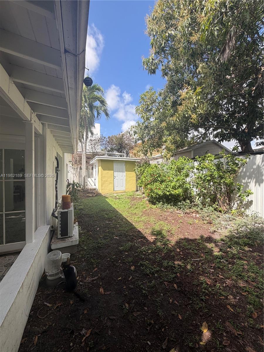 LAWRENCE EST LAND COS SUB - Residential Lease