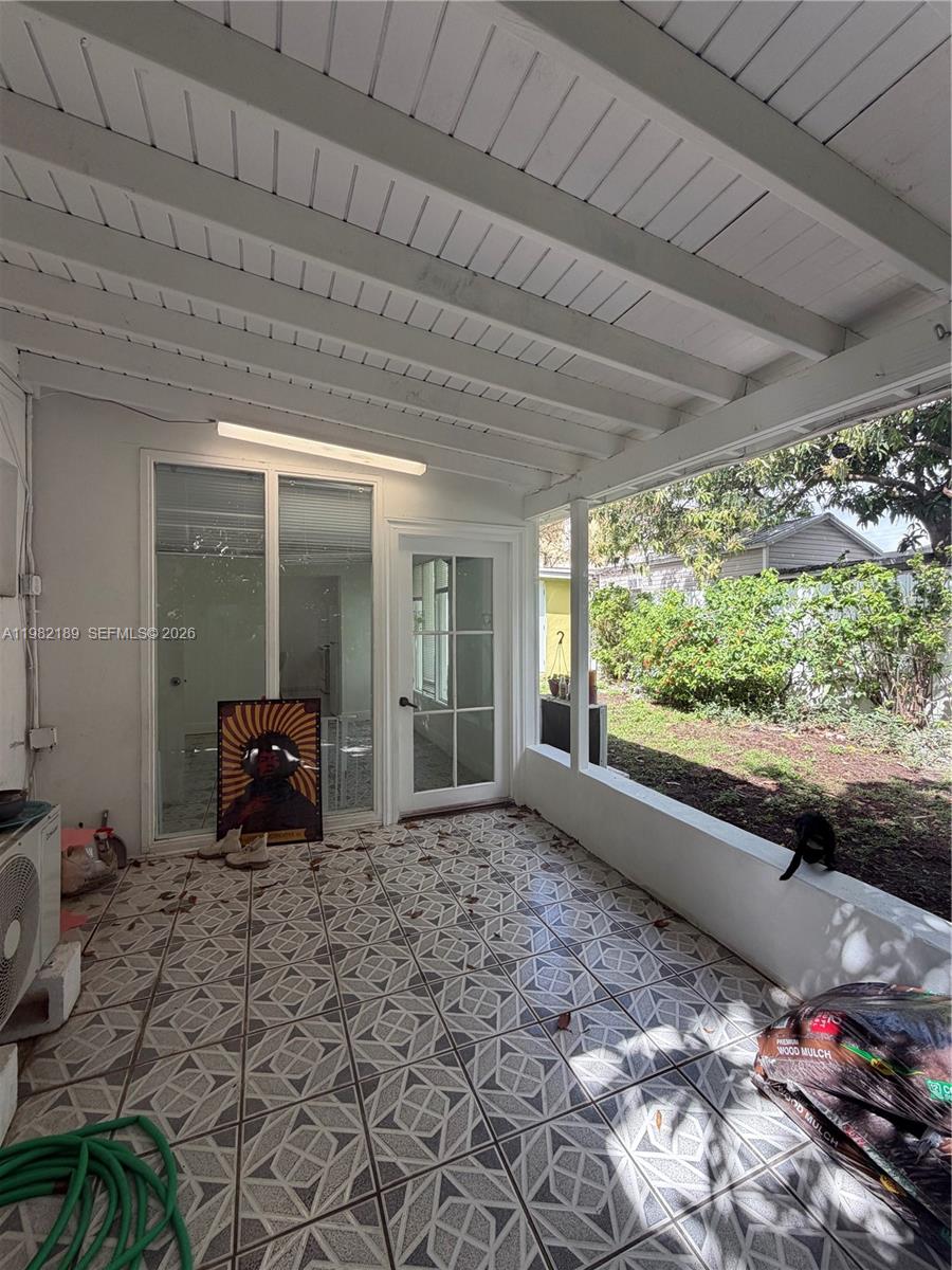 LAWRENCE EST LAND COS SUB - Residential Lease