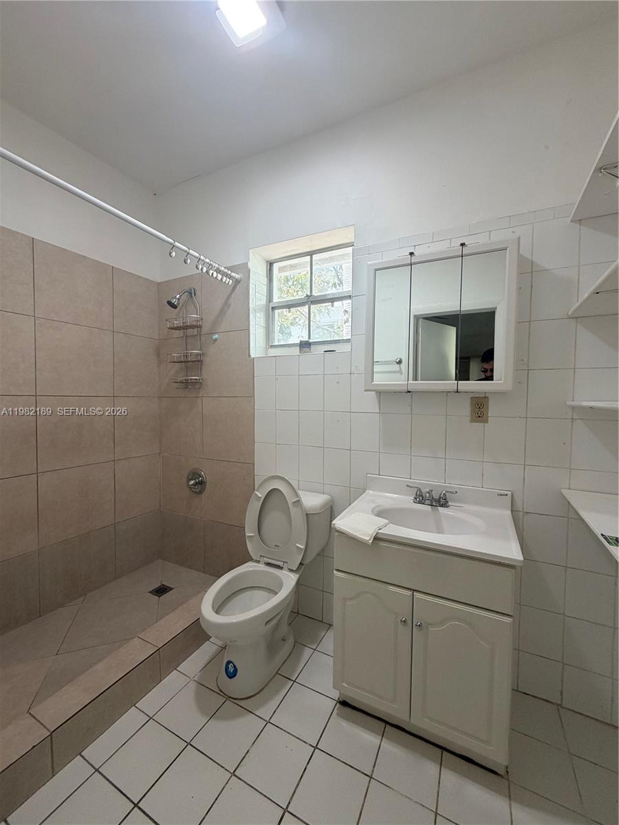 LAWRENCE EST LAND COS SUB - Residential Lease