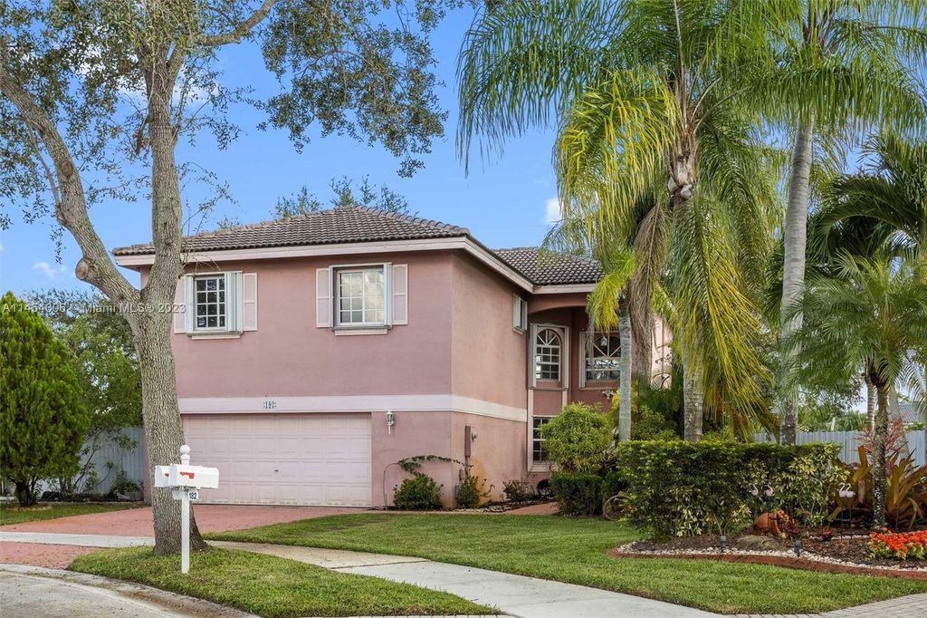 Photo of 192 SW 204th Ave #192, Pembroke Pines, FL 33029 (MLS # A11454006)