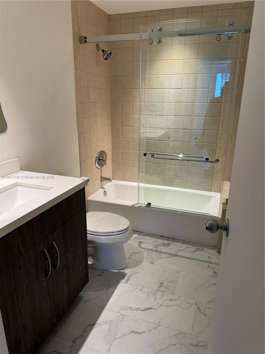 COURTS BRICKELL KEY CONDO - Residential Lease