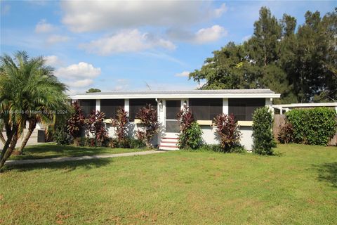 A home in Okeechobee