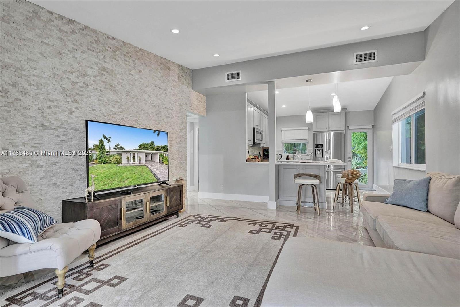 1621 N Victoria Park Rd, Fort Lauderdale, Broward County, Florida - 3 Bedrooms  
2 Bathrooms - 