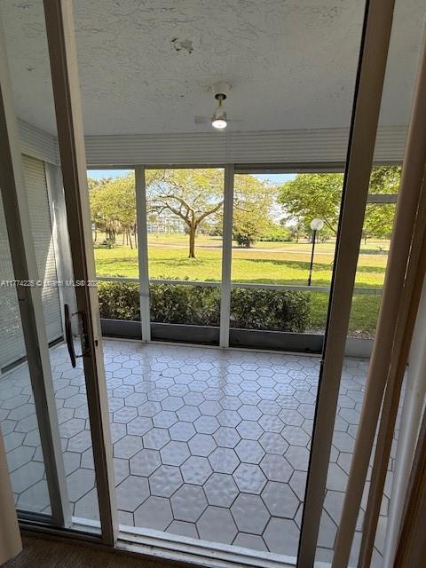 NO 113 PALM-AIRE COUNTRY - Residential