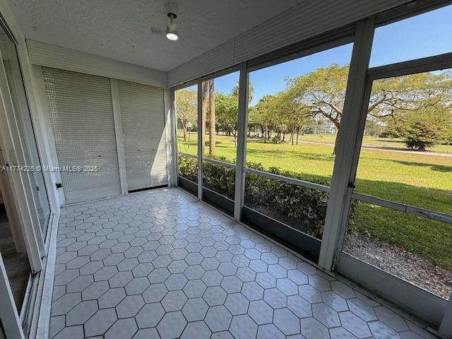 NO 113 PALM-AIRE COUNTRY - Residential