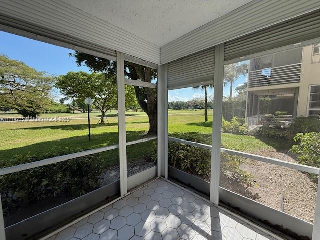 NO 113 PALM-AIRE COUNTRY - Residential