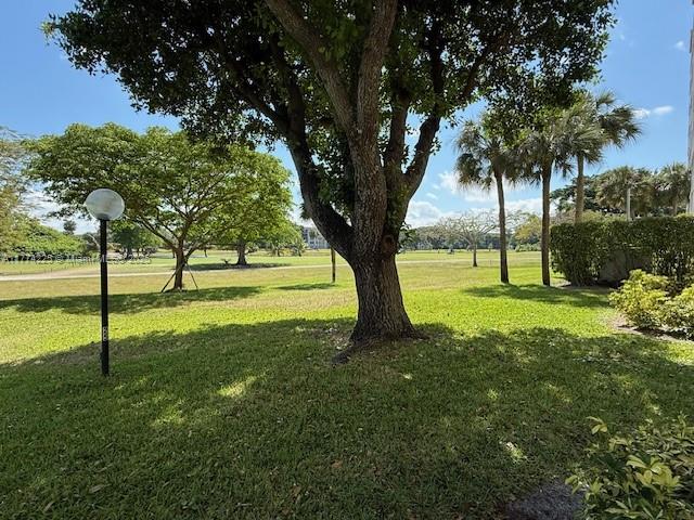 NO 113 PALM-AIRE COUNTRY - Residential