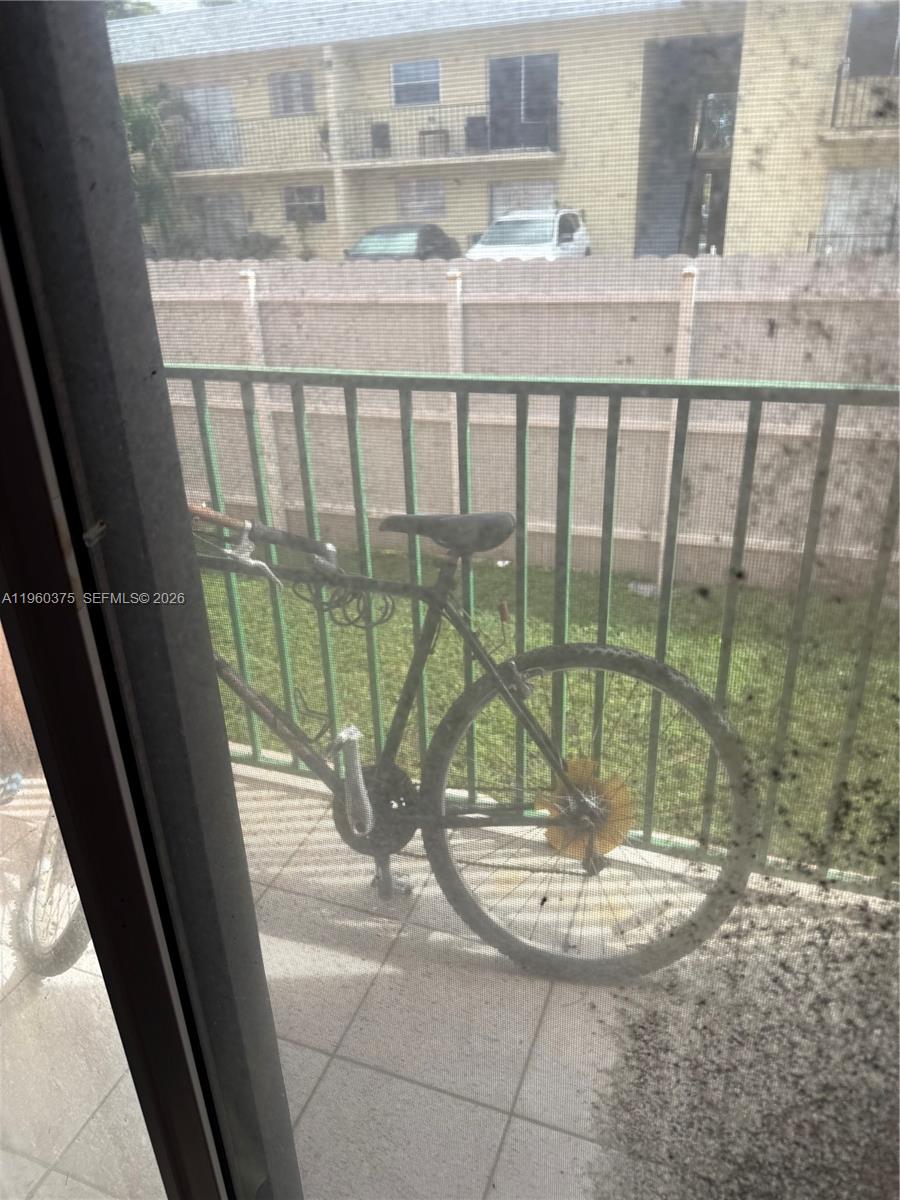 VISTA AL LAGO CONDO - Residential