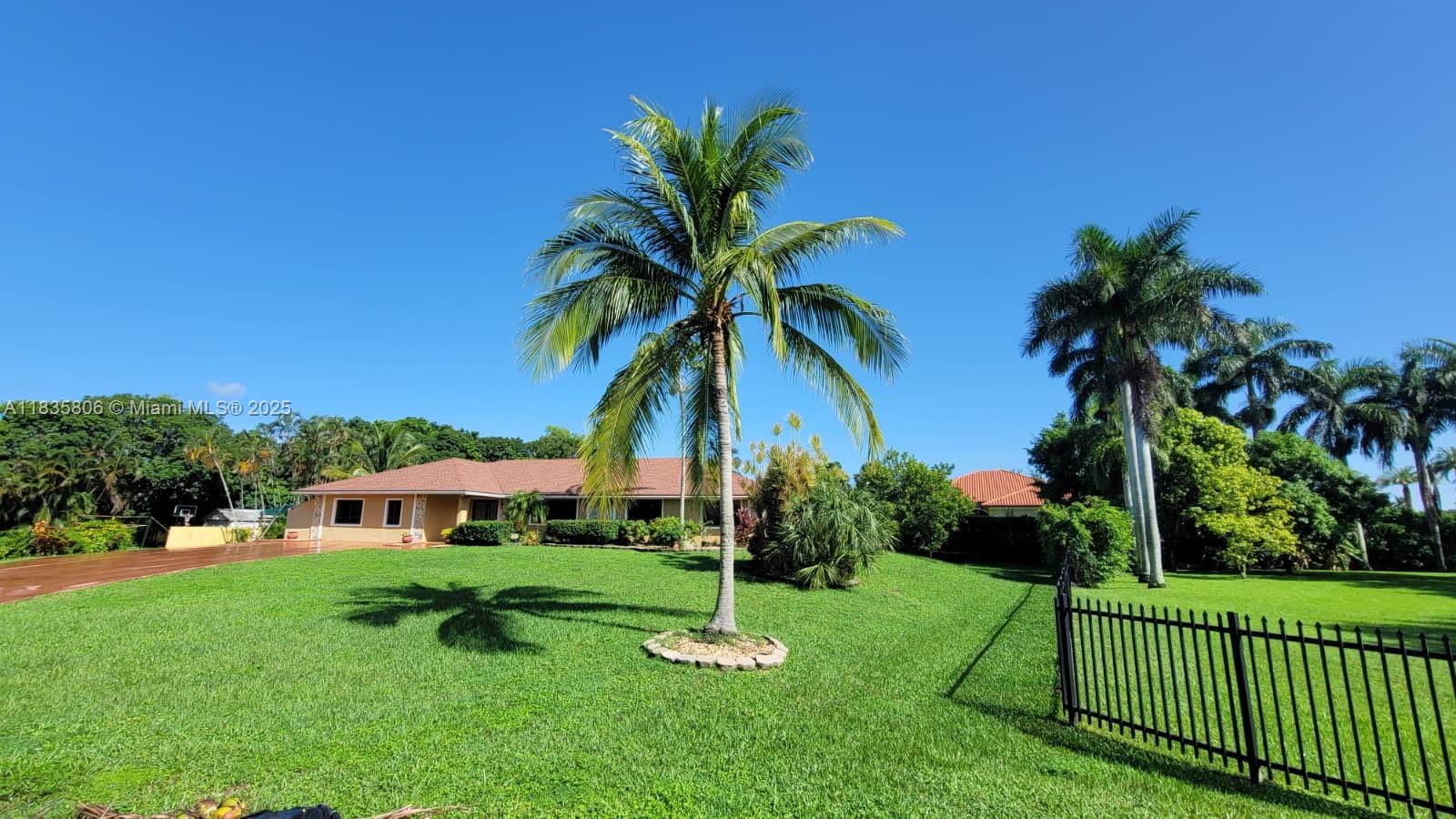 IVANHOE ESTATES - Residential