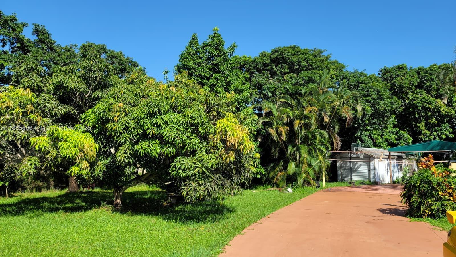 IVANHOE ESTATES - Residential