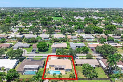 Tiny photo for 7220 NW 10th Pl, Plantation, FL 33313 (MLS # A12076757)
