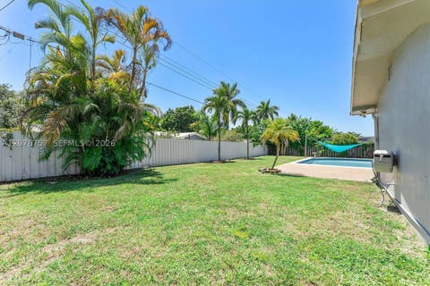 Tiny photo for 7220 NW 10th Pl, Plantation, FL 33313 (MLS # A12076757)