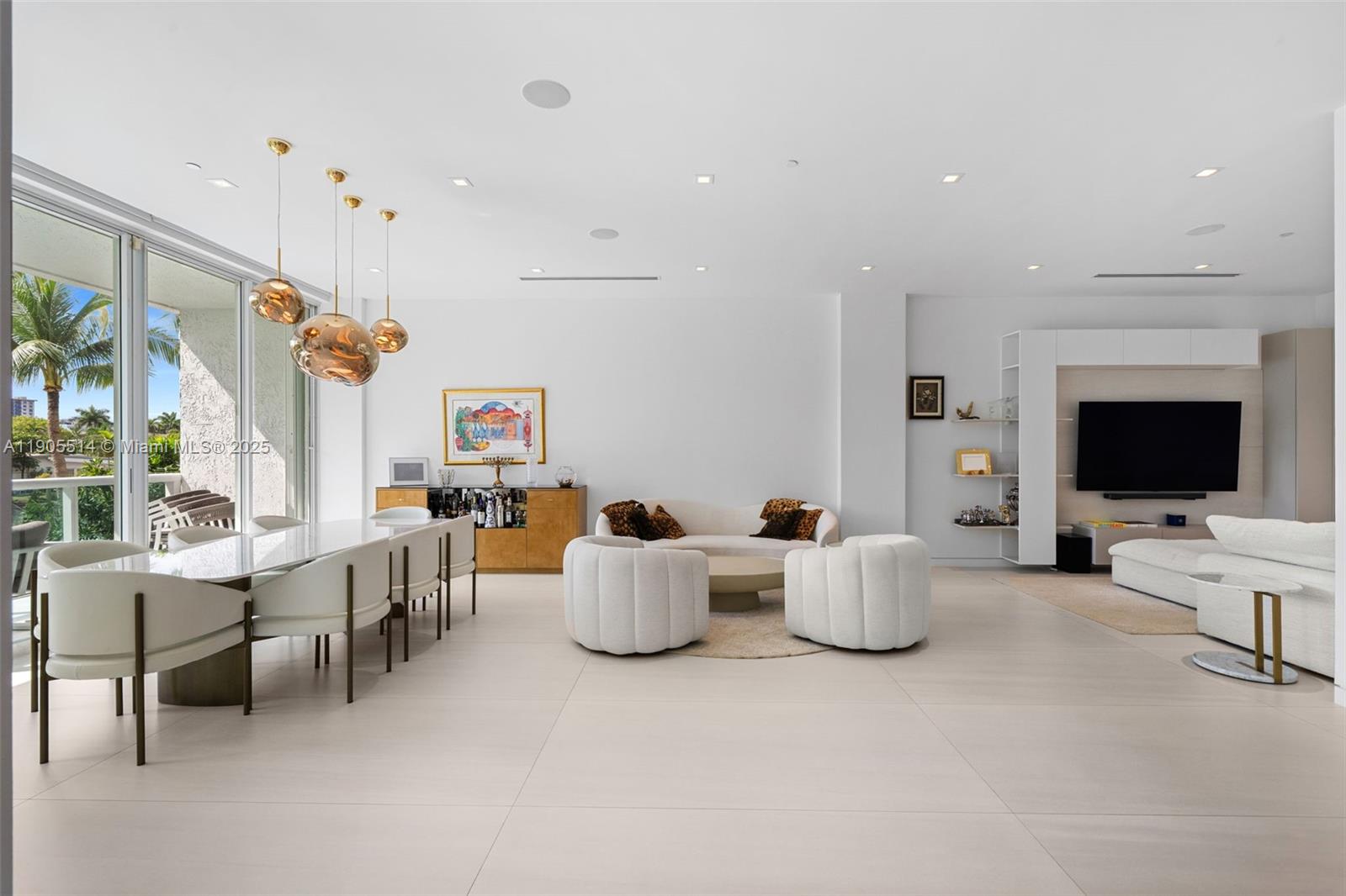 OCEANIA V CONDO - Residential