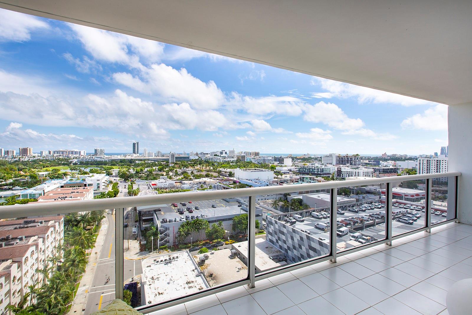 SUNSET HARBOUR NORTH COND - Residential