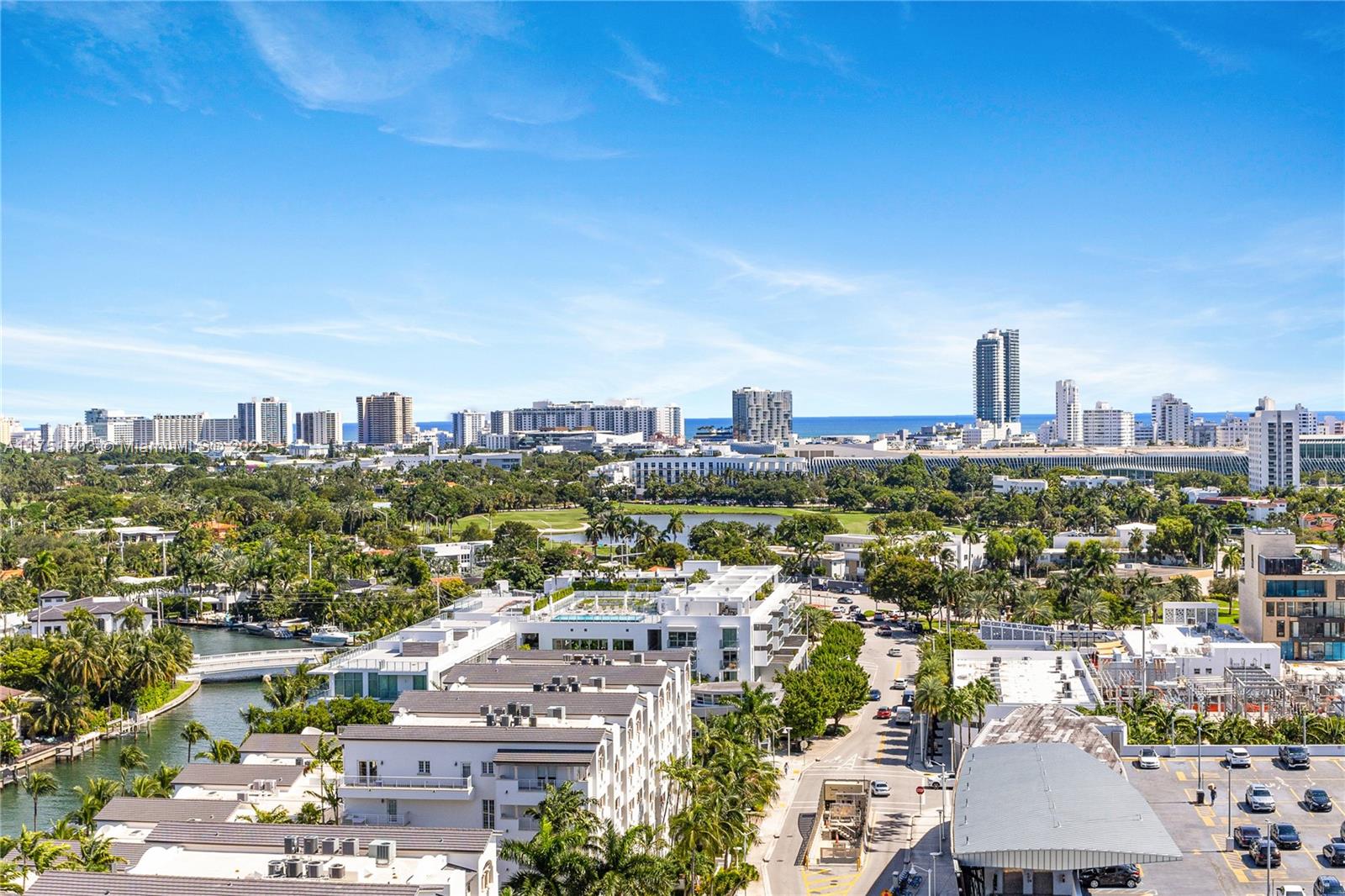 SUNSET HARBOUR NORTH COND - Residential