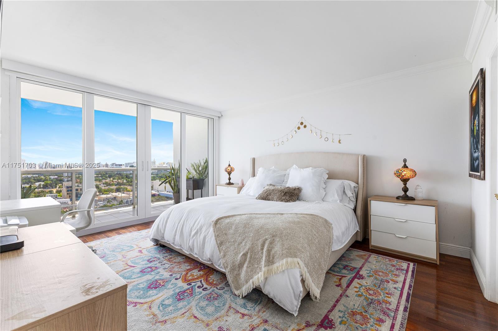 SUNSET HARBOUR NORTH COND - Residential