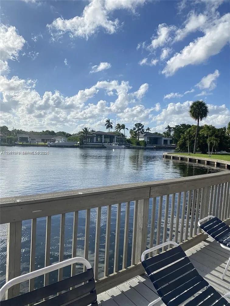 2001 Atlantic Shores Blvd 409