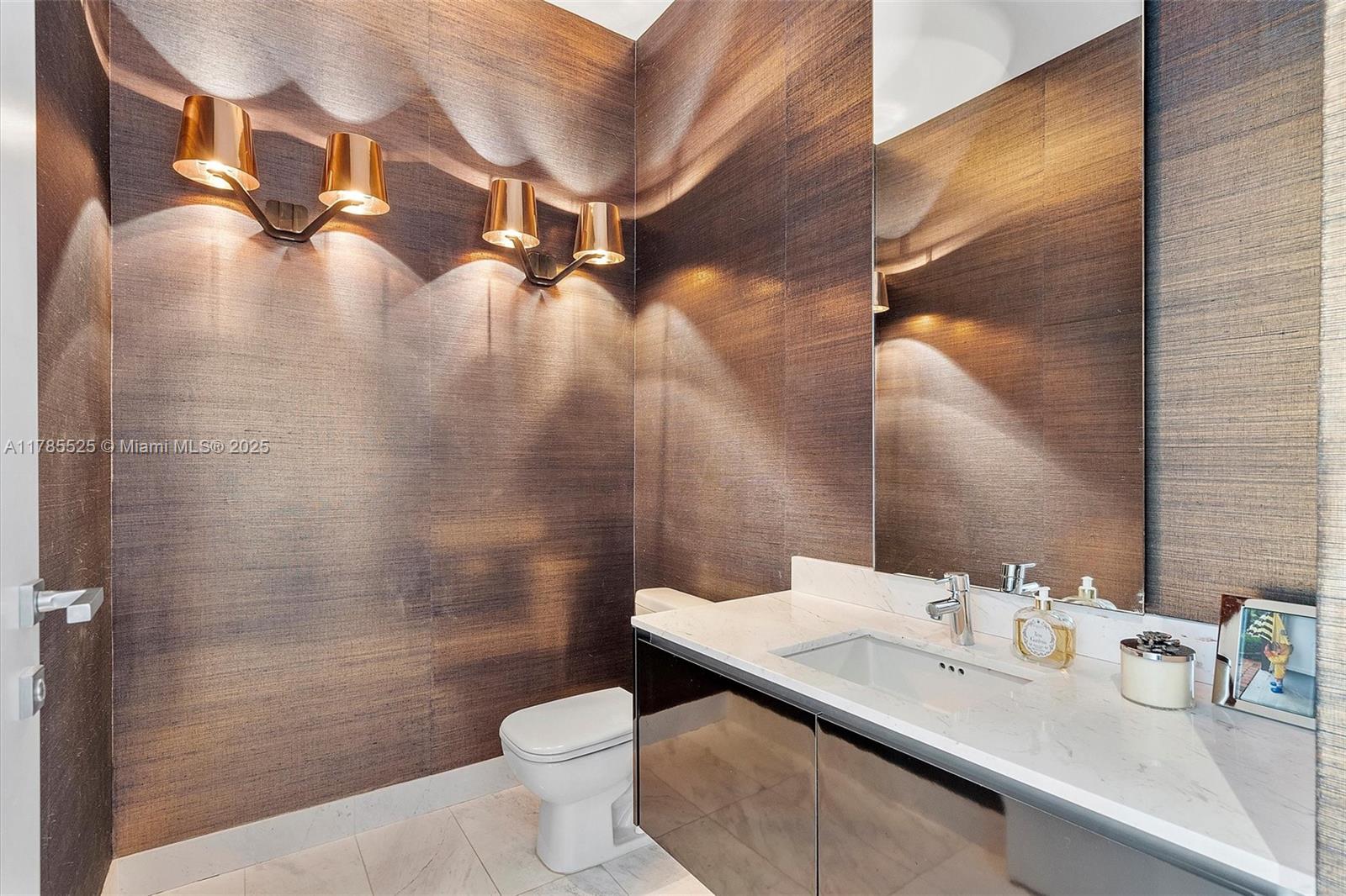 ECHO CONDO - Residential