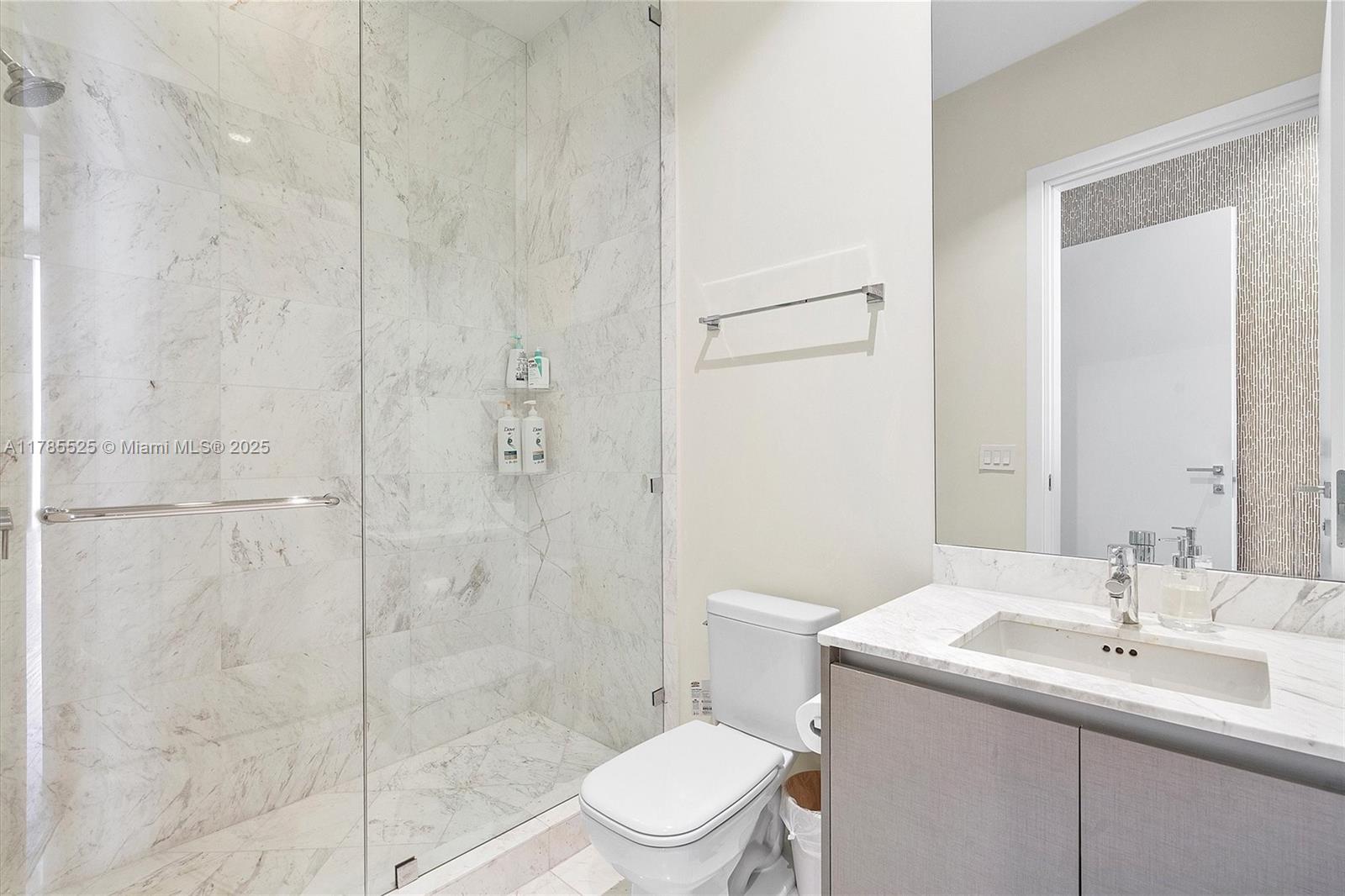 ECHO CONDO - Residential