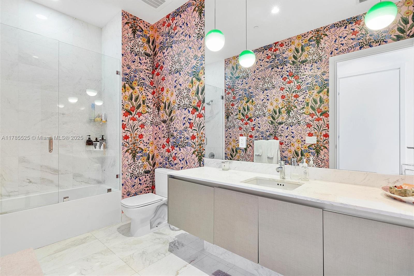 ECHO CONDO - Residential