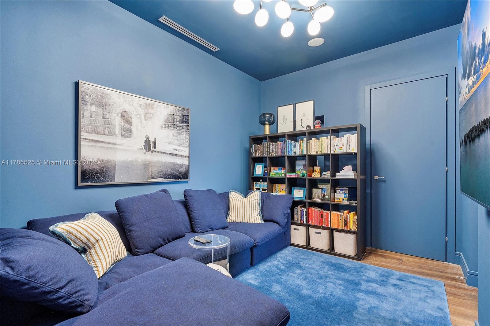 ECHO CONDO - Residential