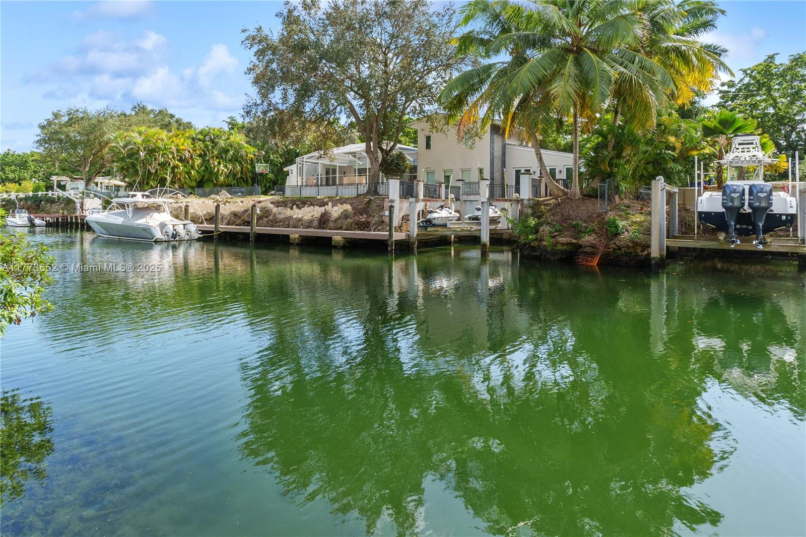 CORAL GABLES RIVIERA SEC - Residential