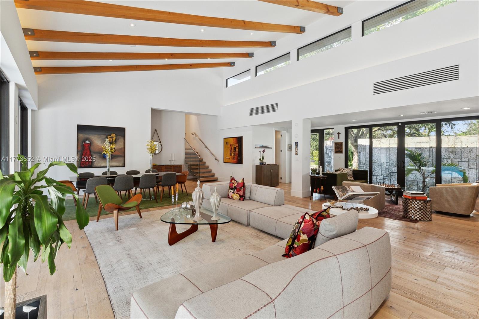 CORAL GABLES RIVIERA SEC - Residential