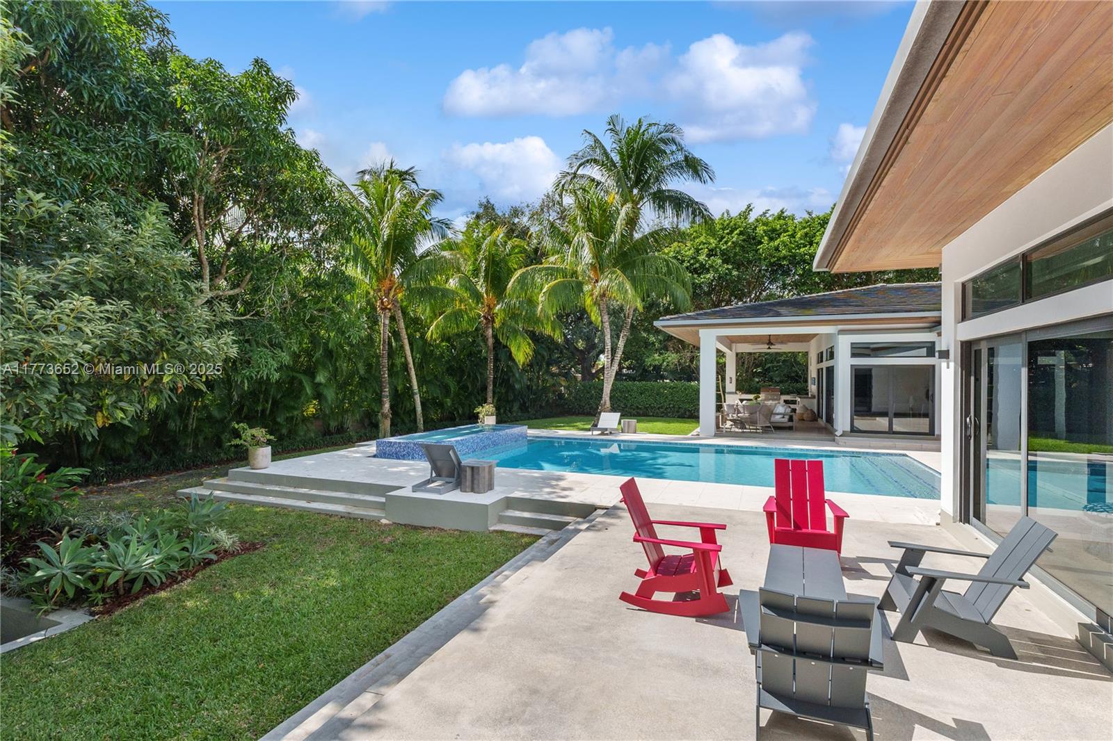 CORAL GABLES RIVIERA SEC - Residential