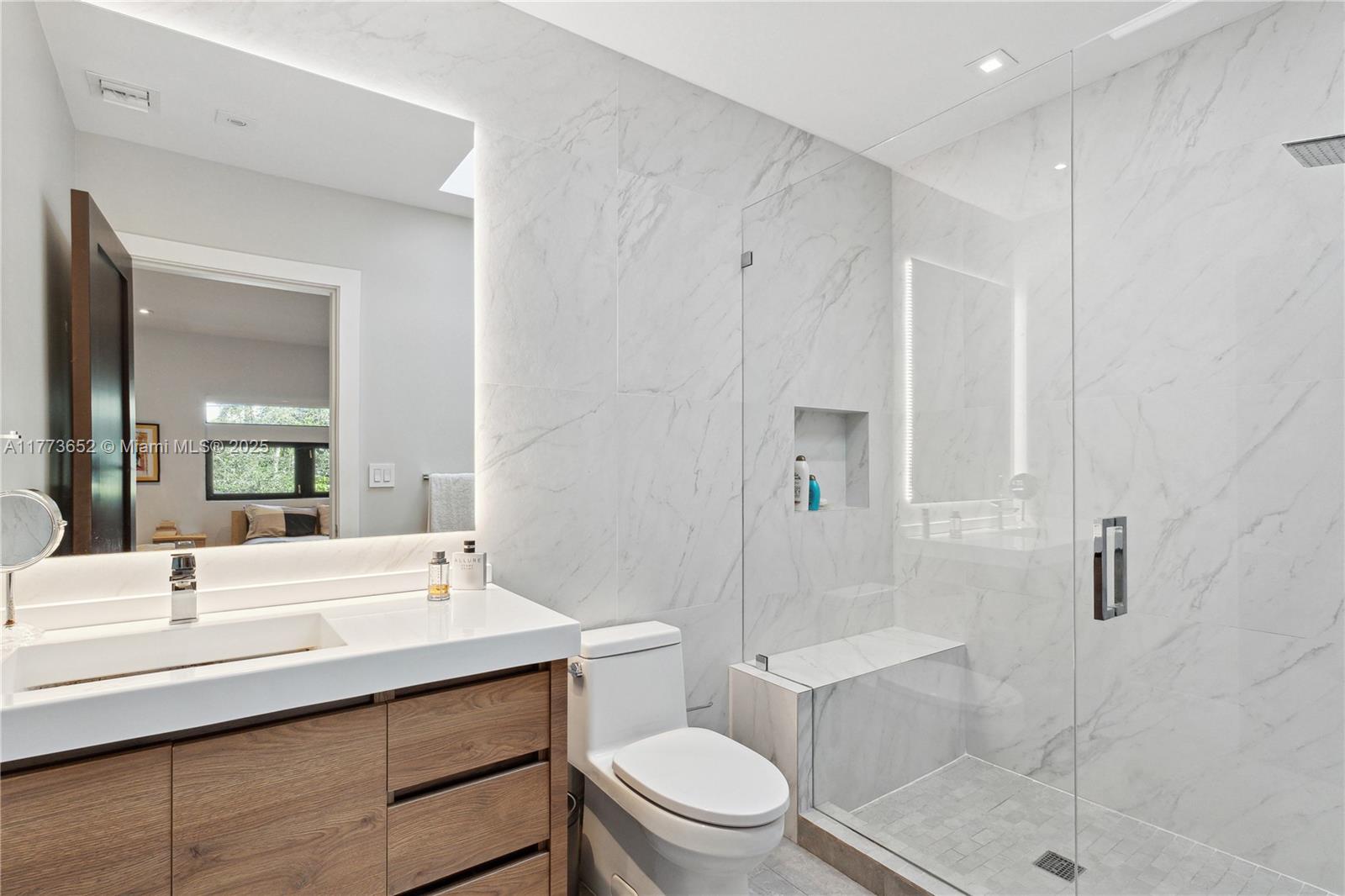 CORAL GABLES RIVIERA SEC - Residential
