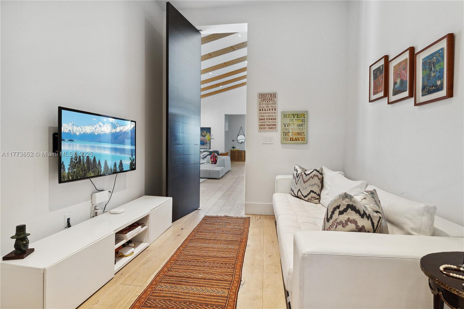 CORAL GABLES RIVIERA SEC - Residential