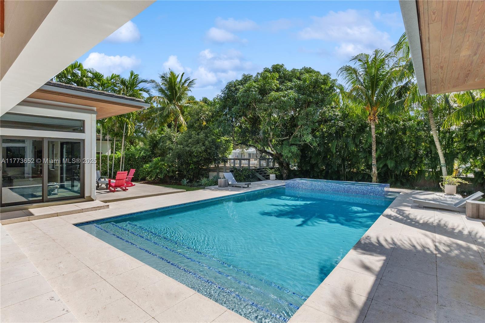 CORAL GABLES RIVIERA SEC - Residential