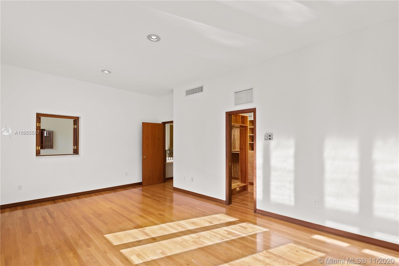 JOURNEYS END ESTATES - Residential