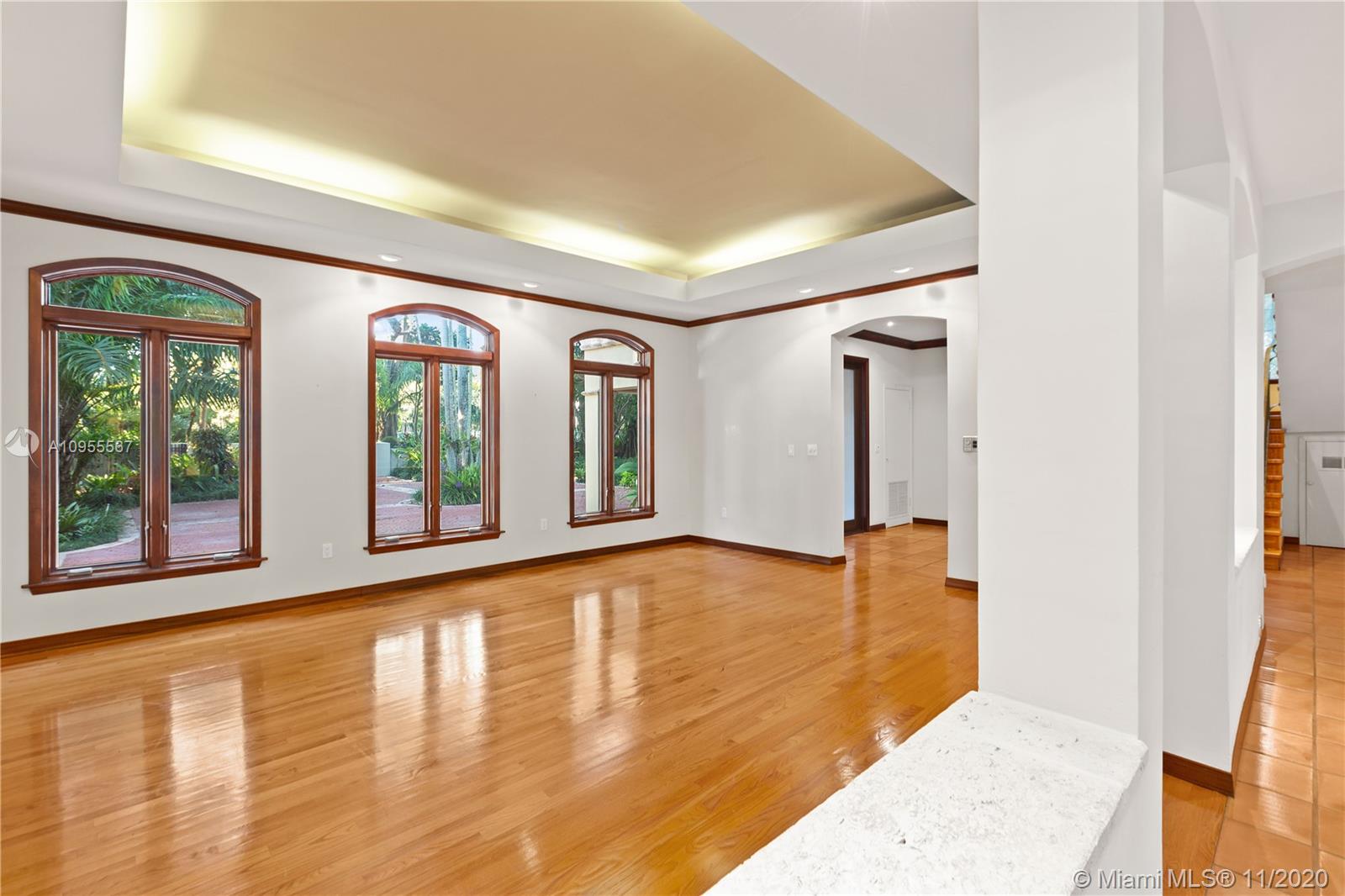 JOURNEYS END ESTATES - Residential