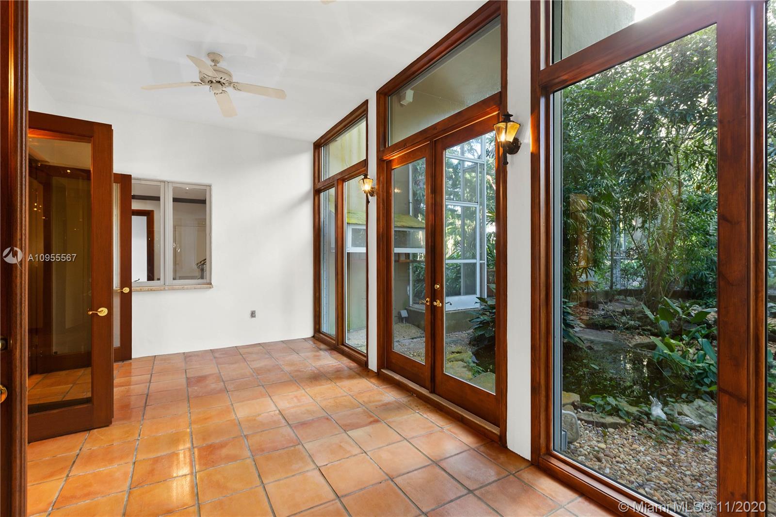 JOURNEYS END ESTATES - Residential